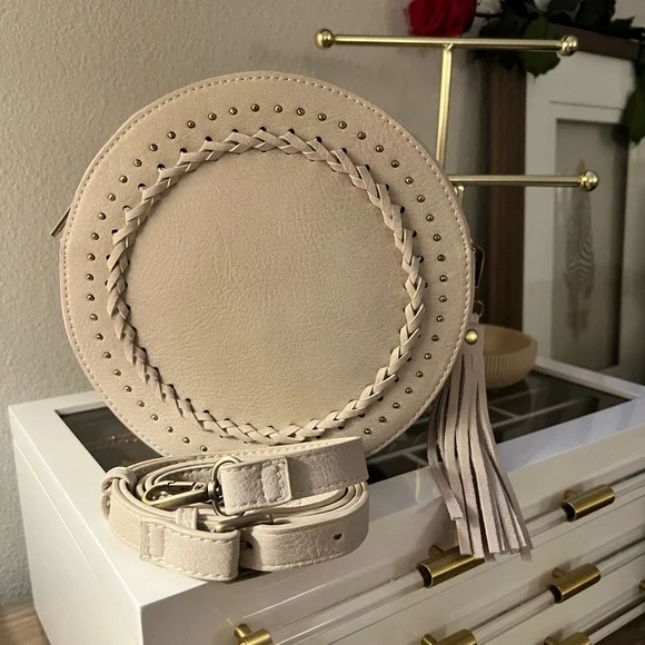 New boutique round handbag - Picture 1 of 4